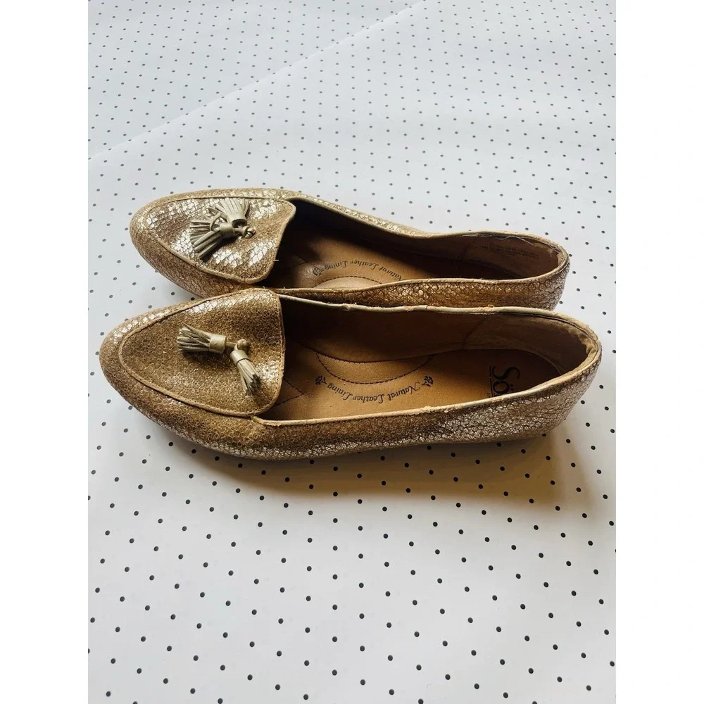 Sofft Gold Metallic Tassel Loafers Women's 10M‎ Boho Luxe Flats